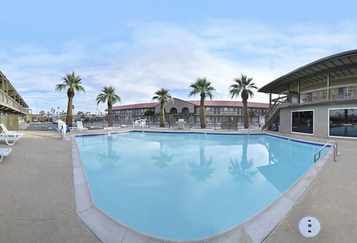 Travelodge By Wyndham אל סנטרו מראה חיצוני תמונה